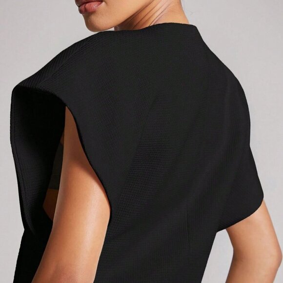 Black Elegant Women's Blouse With Butterfly Brooch - Picture 7 of 8